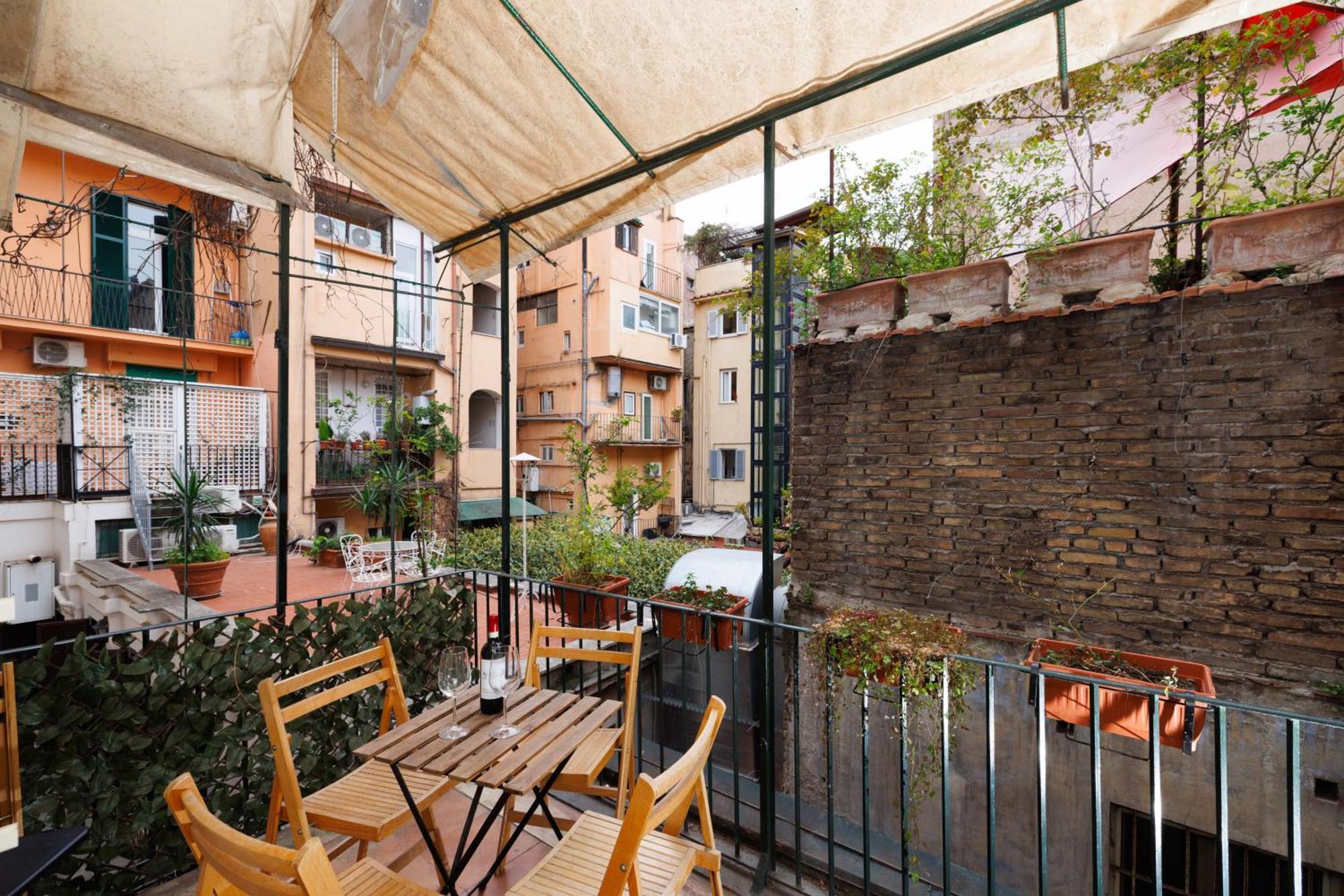 Gesu E Maria Balcony Apt At Spanish Steps 罗马 外观 照片
